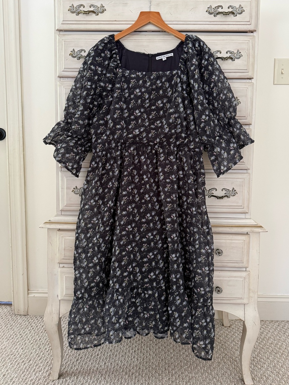 Dark Cottagecore Floral Puff Sleeve Dress